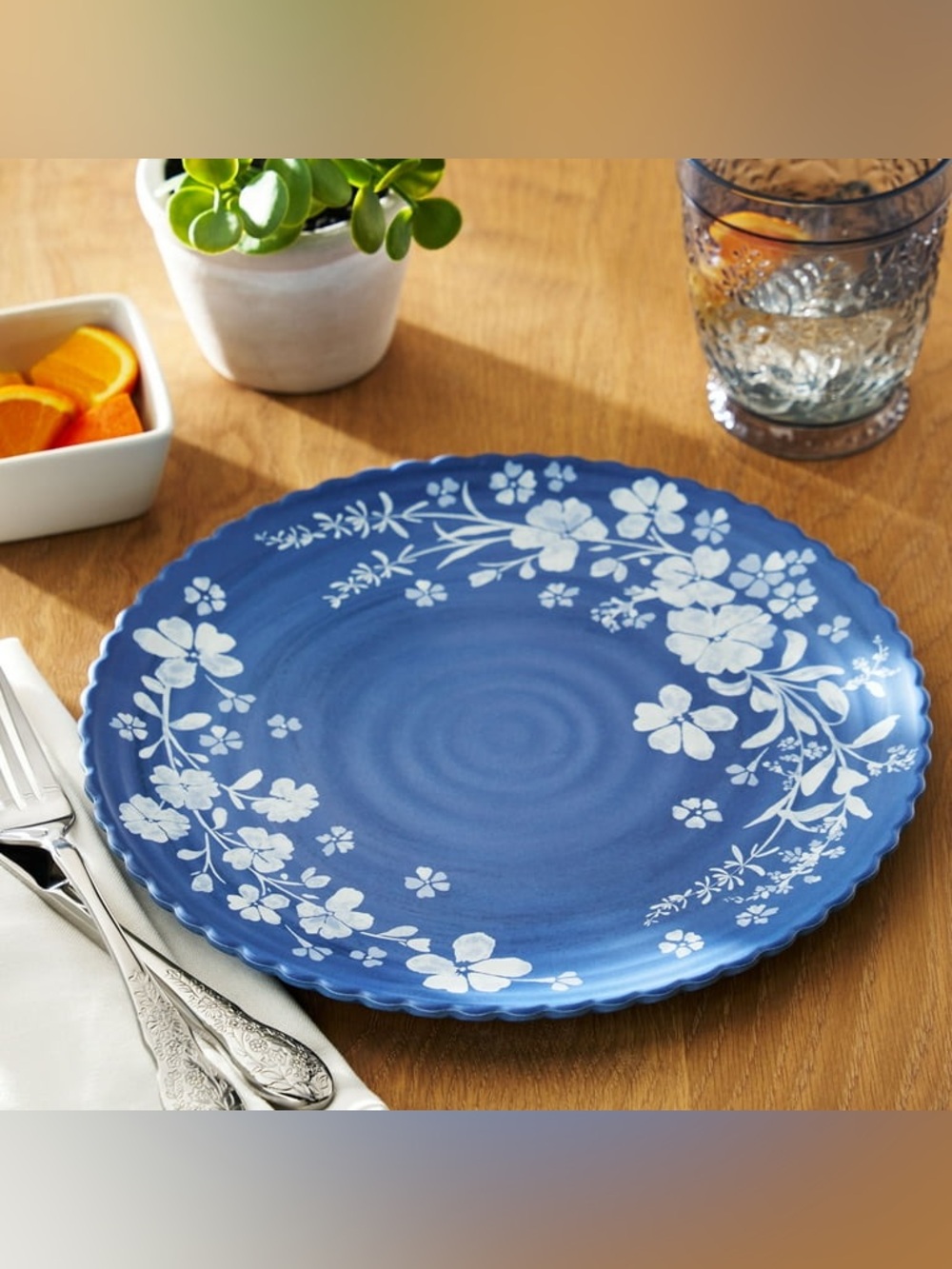 THE PIONEER WOMAN NWT 12-Piece Daisy Bamboo
Melamine Dinnerware Set, Blue - Picture 5 of 10
